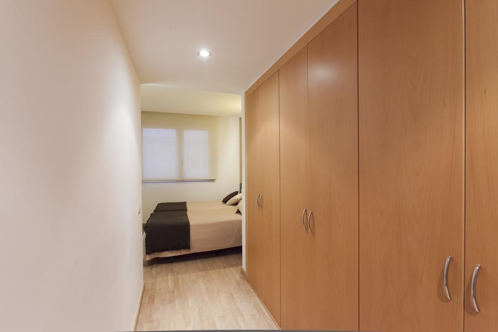 Apartaments Travessera-Parc Gueell Barcelona Kültér fotó