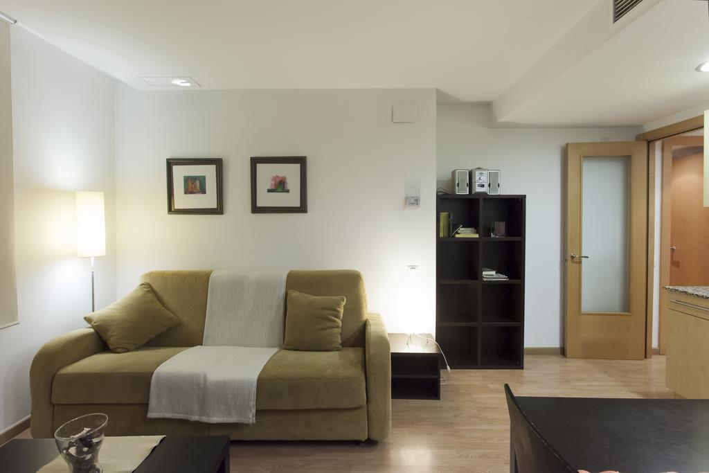 Apartaments Travessera-Parc Gueell Barcelona Kültér fotó