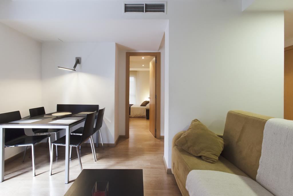 Apartaments Travessera-Parc Gueell Barcelona Kültér fotó