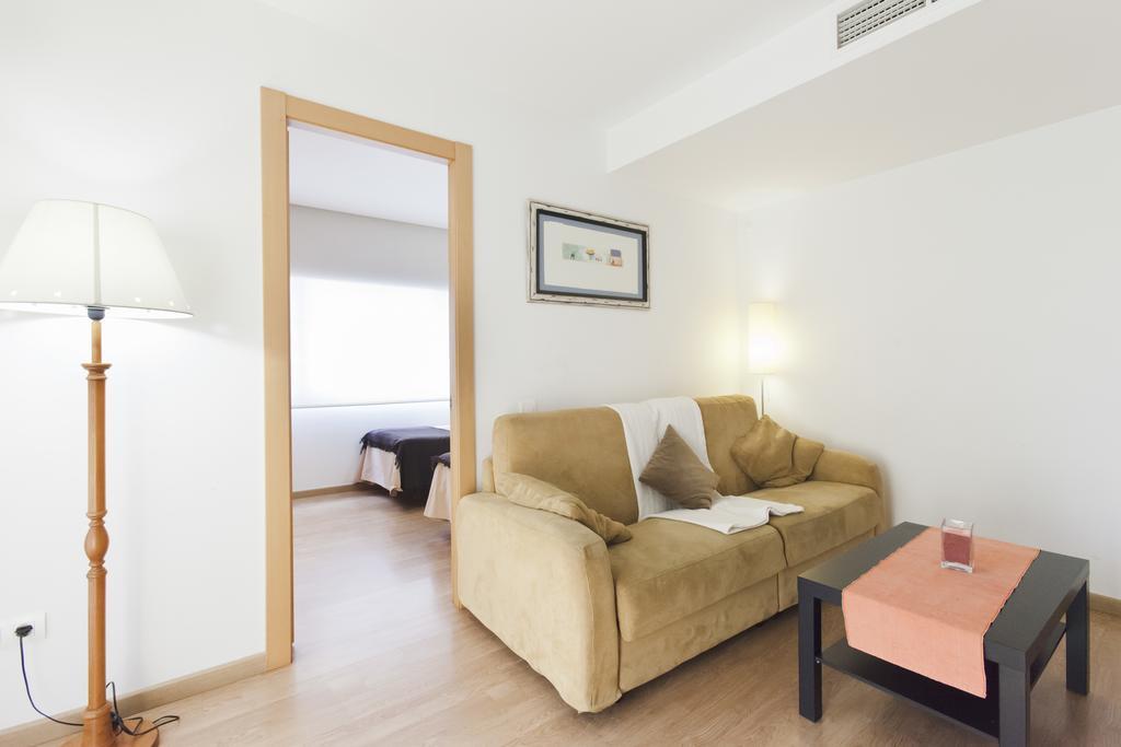 Apartaments Travessera-Parc Gueell Barcelona Kültér fotó